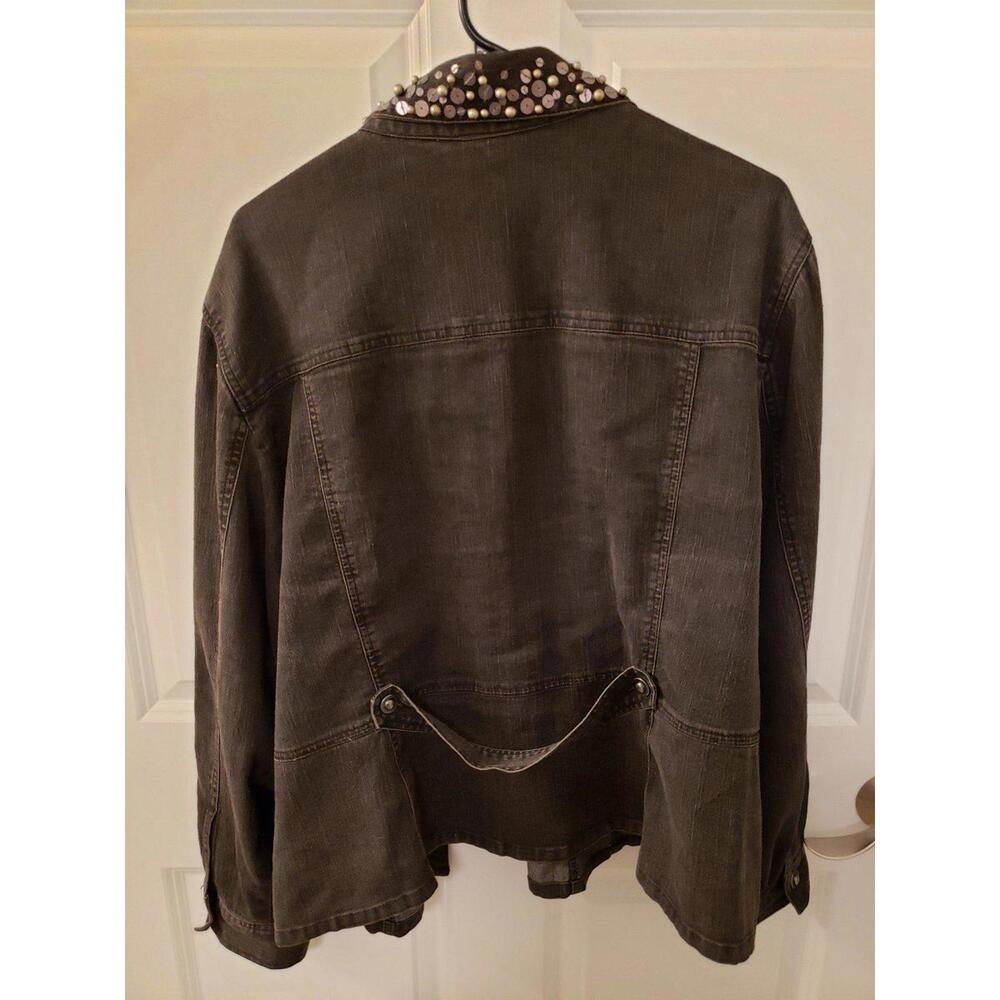 Jacket - Picture 2 of 3